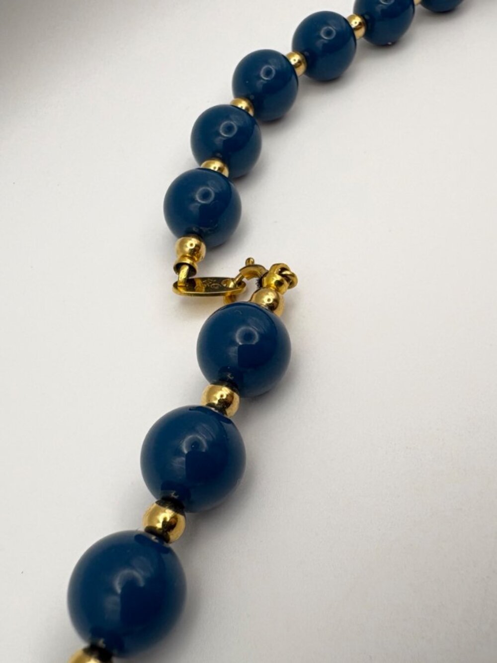 Vintage Trifari Blue Acrylic Bead Gold Tone Cylinder Statement Necklace 28 in - Picture 5 of 6